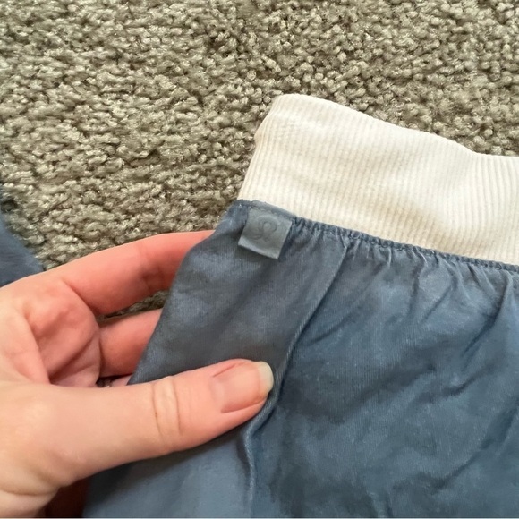 Lululemon City Jogger
Blue Denim / White W51675 - Picture 6 of 12